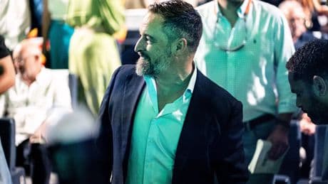 Abascal, sobre Feijóo: &quot;Tiene mucha prisa por llegar, espera que caiga la fruta madura, pero no ambiciona nada&quot;