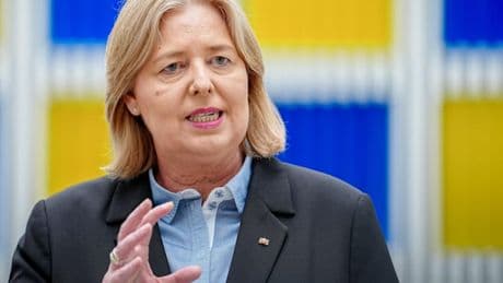 Bundestag debattiert über den Sozial-Etat