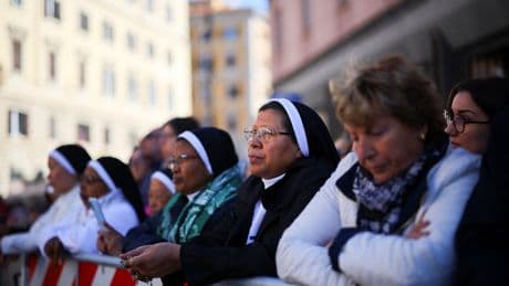 Funérailles du pape François: Rome accueille fidèles et dirigeants du monde entier