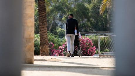 El envejecimiento de la población lleva a multiplicar las políticas de cuidados