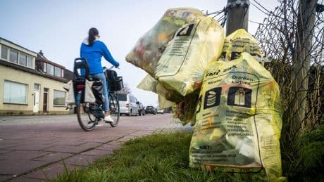 Hergebruik van plastic afval leek zo mooi, maar deze bedrijven zien er in Nederland opeens toch geen brood meer in