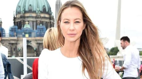 „Auf den Boden geknallt“: Pocher-Ex Sandy Meyer-Wölden bricht zusammen