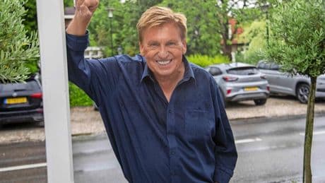 Playbackshow, Surpriseshow en Soundmixshow opnieuw in de spotlights: Henny Huisman keert ’terug’ met zijn grootste tv-successen
