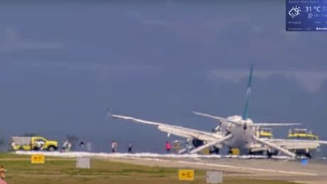 WestJet plane makes ‘hard landing’ Sunday at Sint Maarten airport