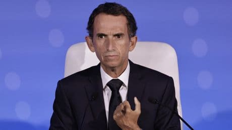 Siège bunkérisé, rémunération du PDG contestée… La drôle d’assemblée générale de Carrefour