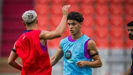 Significativa ausencia de Héctor Fort ante el Vissel Kobe
