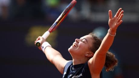 Jasmine Paolini on verge of Italian Open history after setting Coco Gauff final