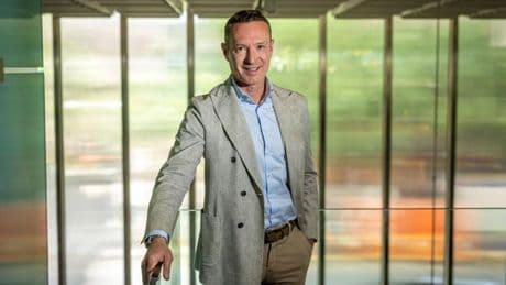 Philipp Joeinig, consejero delegado de Menzies Aviation: "Queremos que el aeropuerto de El Prat se amplíe para evitar la congestión"