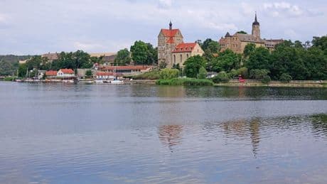 Er war kopfüber ins Wasser gesprungen - Betrunkener Mann (47) tot aus See geborgen