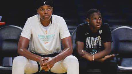 Jonquel Jones’ summer of bonding with everyone’s favorite Liberty intern