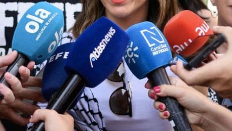 Podemos acusa a Sánchez de "atrincherarse" frente a las "evidentes conexiones" de Leire Díez con el Gobierno: "Está tardando en dar explicaciones"