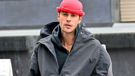 Justin Bieber surprend tout le monde avec son nouvel album Swag