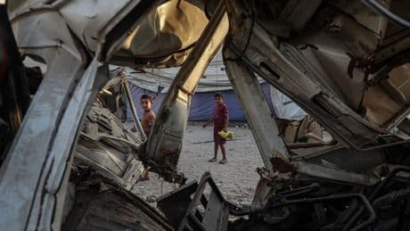 « Horreur, peur et destruction » : les civils terrorisés dans les ruines de Gaza assiégée