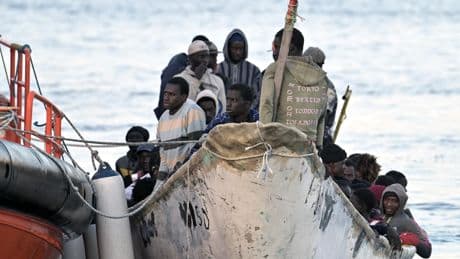 Migrants : une embarcation chavire aux Canaries, faisant au moins sept morts