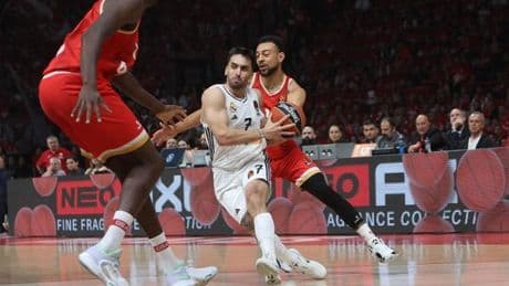 El Real Madrid descarrila frente a Olympiacos en el arranque del playoff (84-72)