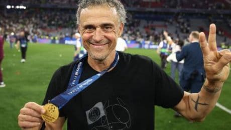 Luis Enrique: PSG-Fans rühren Trainer mit Choreo zu verstorbener Tochter Xana zu Tränen