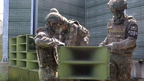 La Corée du Nord retire des haut-parleurs de propagande à la frontière avec la Corée du Sud