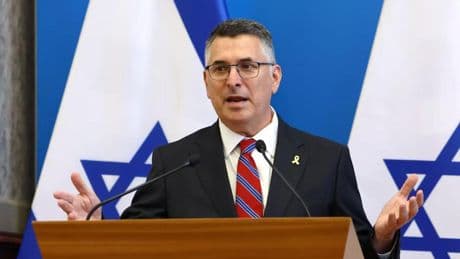 El ministro israelí de Exteriores llama a Sánchez "antisemita y mentiroso" por pedir que se les excluya de eventos deportivos