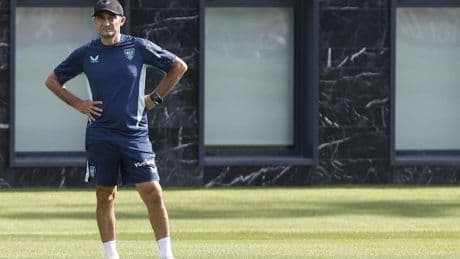 Galarreta vuelve al grupo mientras Nico Williams, Serrano y Lekue entrenan al margen