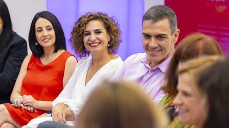 Las socialistas no alzaron la voz