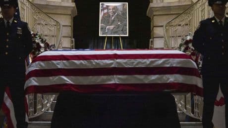Mourners pay respects to late Rep. Charles Rangel as his body lies in state at New York City Hall