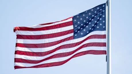 Donald Trump will Verbrennen der Flagge der USA mit Haft bestrafen