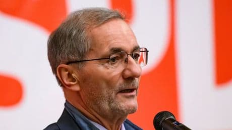 Ex-SPD-Chef Platzeck verteidigt regelmäßige Reisen nach Russland