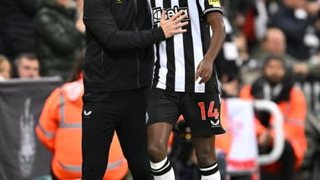 Alexander Isak transfer update as Newcastle confirm Liverpool target dropped for friendly
