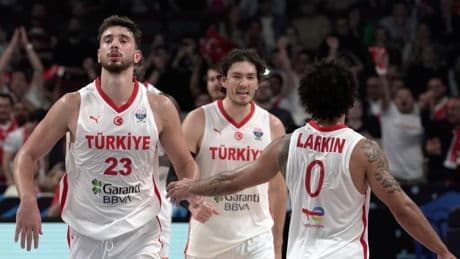 12 Dev Adam çeyrek final için parkede: Türkiye-İsveç basketbol maçı ne zaman, saat kaçta ve hangi kanalda?