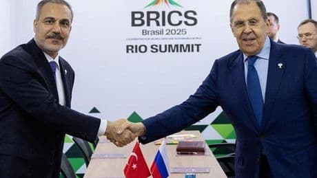 Dışişleri Bakanı Hakan Fidan, Rus mevkidaşı Lavrov ile bir araya geldi