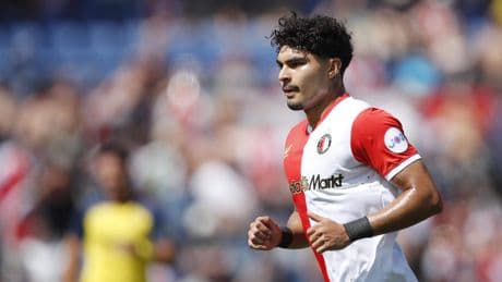 Feyenoord verhuurt aanvaller Stephano Carrillo aan FC Dordrecht
