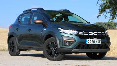 Dacia, Ford y Toyota se reparten una de cada cuatro ventas de vehículos en los municipios afectados por la dana
