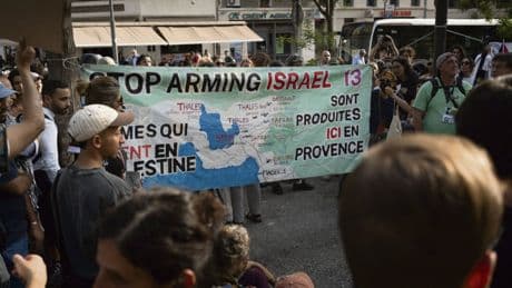 Génocide à Gaza : des salariés de Safran, Thales et STMicroelectronics dénoncent la complicité de l’industrie française de l’armement