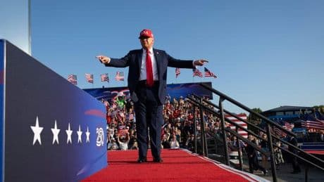 “On a eu deux bonnes semaines, hein ?” : Donald Trump ou l’art de la “win”