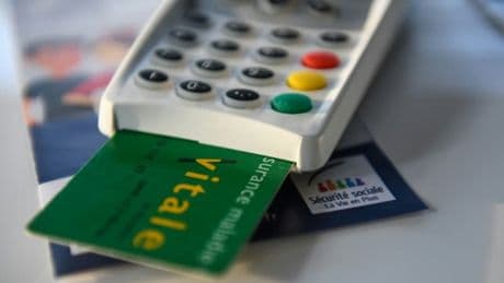 "Dérive des arrêts maladie": les Français sont loin d'être ceux qui en prennent le plus en Europe