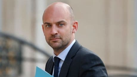 Vidéos d'otages israéliens à Gaza: Jean-Noël Barrot dénonce des "images ignobles"