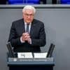 Gedenken an Kriegsende vor 80 Jahren: Steinmeier wirft Putin „Geschichtslügen“ und Trump „Wertebruch“ vor