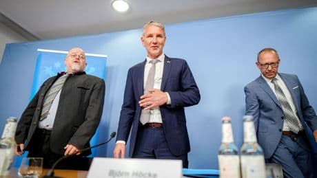 AfD und Verfassungsschutz: Höcke und Urban legen Gutachten gegen Beobachtung vor