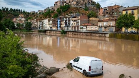 Is it safe to travel to Spain? Latest advice after holiday hotspots left underwater by floods