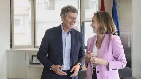 Feijóo inicia contactos con los socios de Sánchez para tantear una moción de censura tras el encarcelamiento de Cerdán