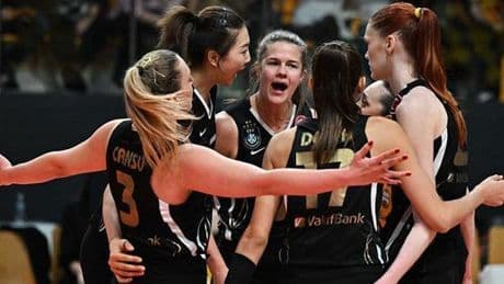 Vakıfbank, Fenerbahçe Medicana karşısında seriyi 2-0'a getirdi!