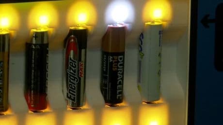 Lille: des bornes de rechargement pour utiliser la "capacité cachée" des piles