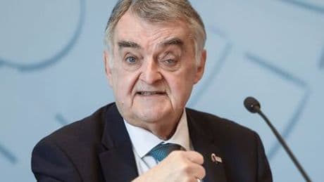 Herbert Reul zu Duisburg: Drohnachrichtenschreiber behauptete, nur Aufmerksamkeit zu wollen