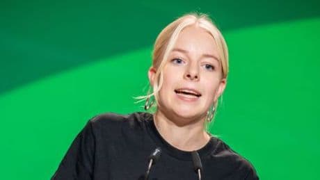 Jette Nietzard: Grüne-Jugend-Chefin rudert nach Kritik an »ACAB«-Pulli ein bisschen zurück