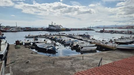 Tekirdağ'da çıkan poyraz, umutları erteletti: Tekneler limana çekildi