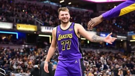 Doncic şov yaptı, Lakers fırtına gibi esti! Houston'a 31 sayı fark