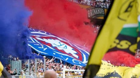 Fußball-Bundesliga: Mit Stolz und Fanparty: Holstein Kiels Bundesliga-Abschied