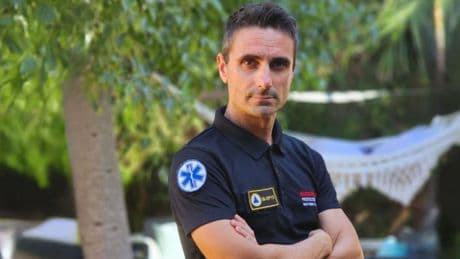 Miguel Assal, experto en primeros auxilios: “Llevar un tupper de macarrones o arroz a la playa podría provocarte una intoxicación o infectarte de salmonela”