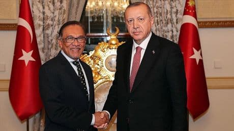 Erdoğan, Malezya Başbakanı İbrahim ile  görüştü