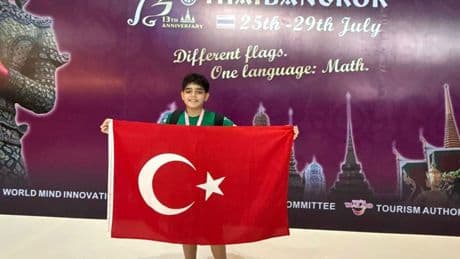 Matematik yarışmasında Türkiye'yi temsil eden Ezel Ali, dünya 3'üncüsü oldu